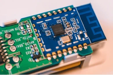 PCB con antena integrada